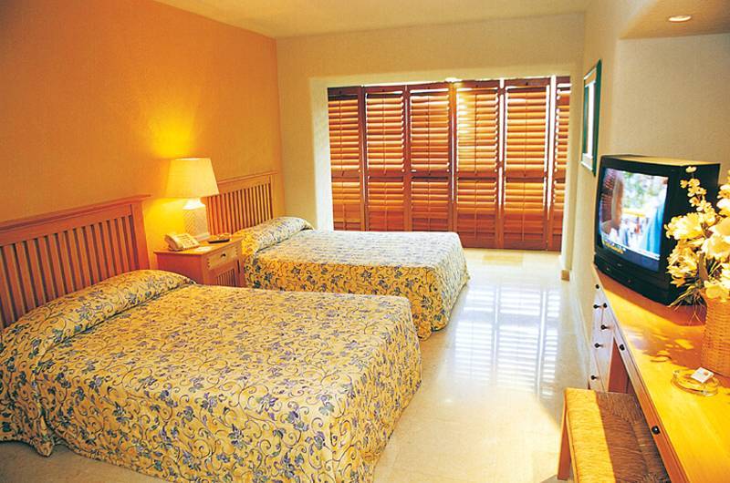 Hotel Tesoro Ixtapa 4*